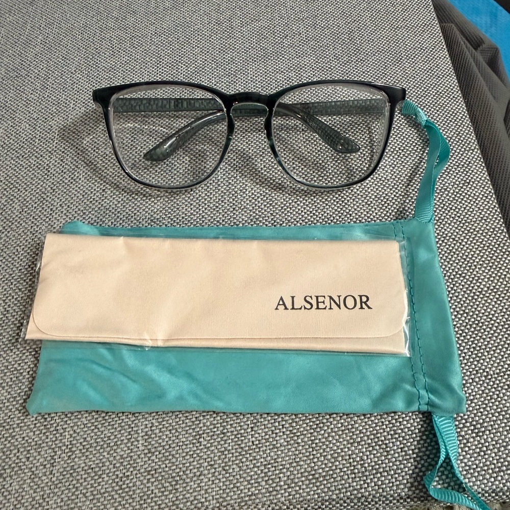 Safety glasses